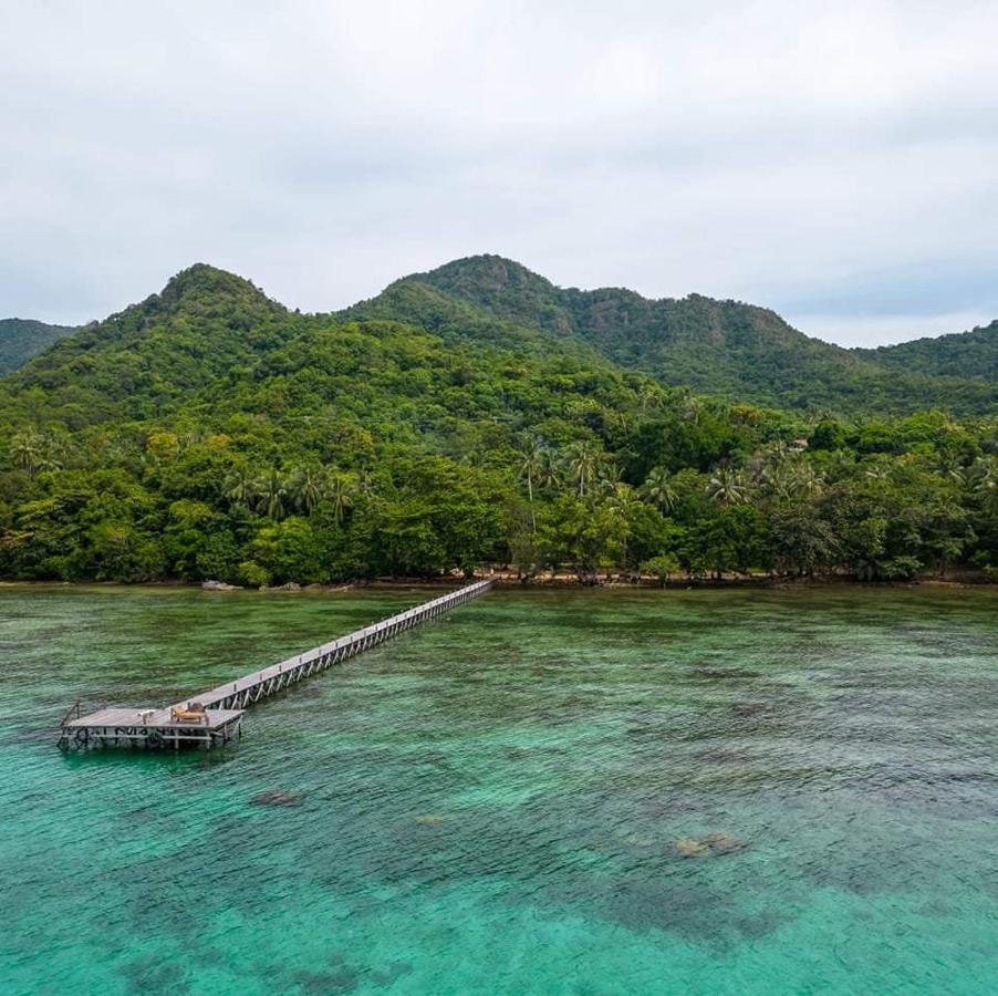 Alam Kita Hotel Karimunjawa Eksteriør billede