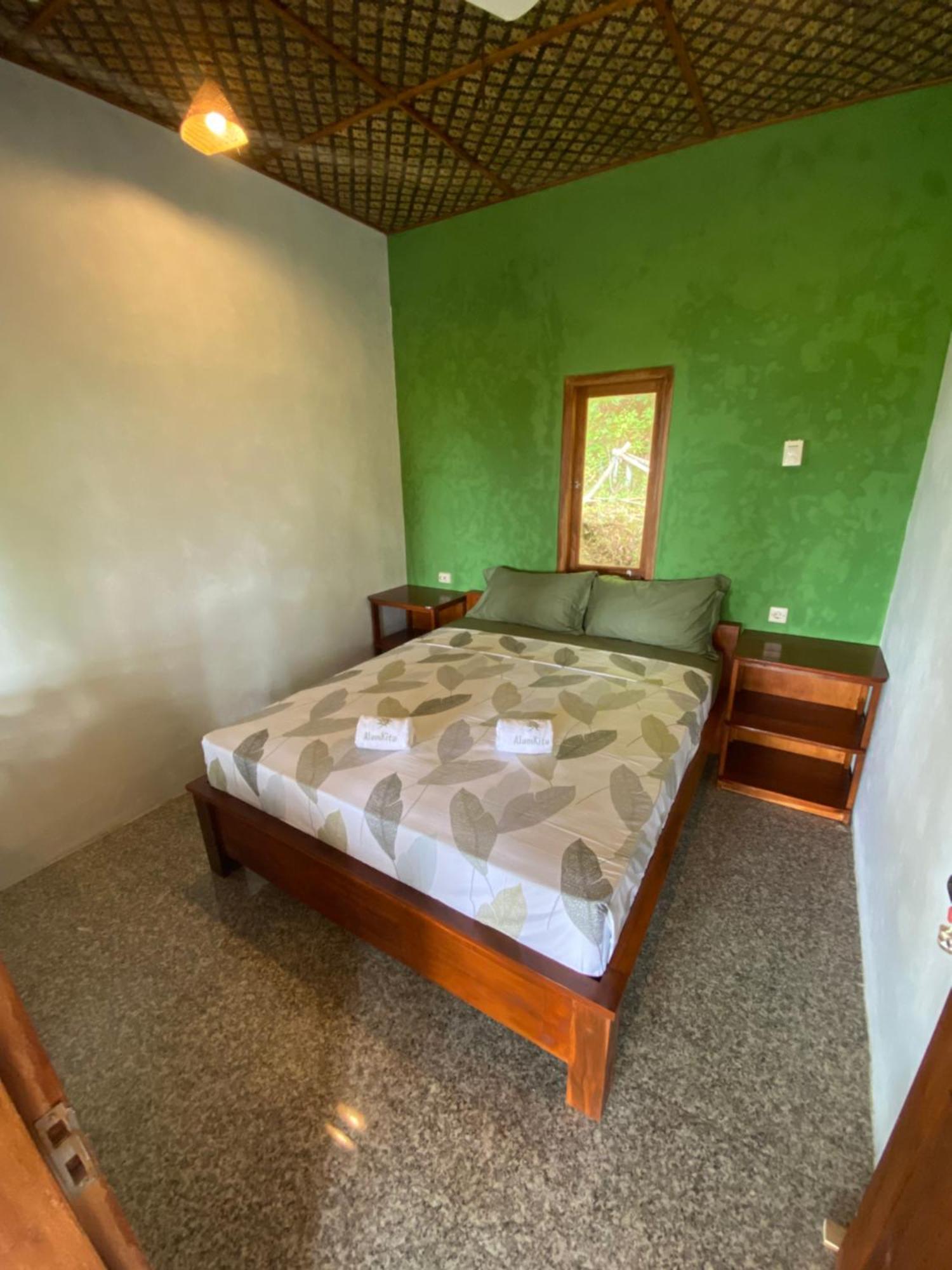 Alam Kita Hotel Karimunjawa Eksteriør billede