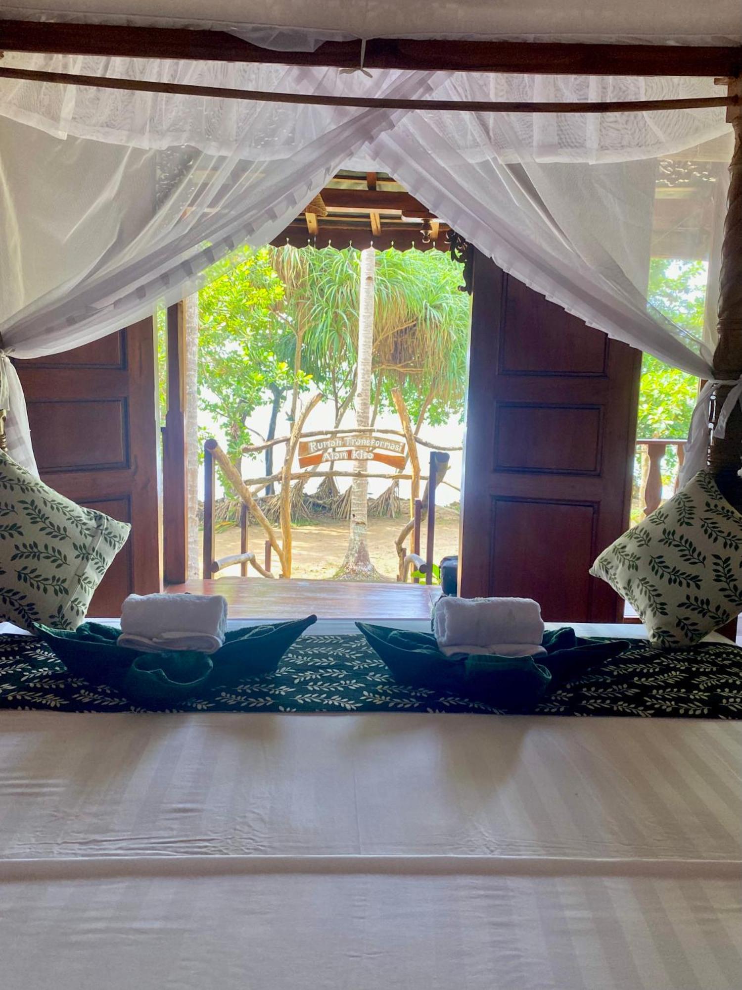 Alam Kita Hotel Karimunjawa Eksteriør billede